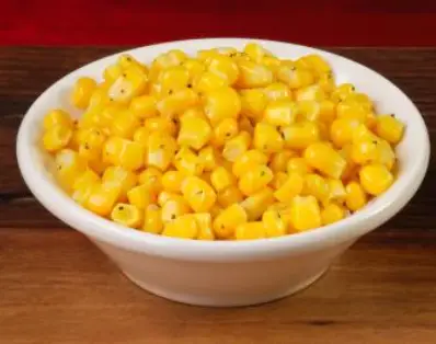 a cob of buttered corn calories and protein