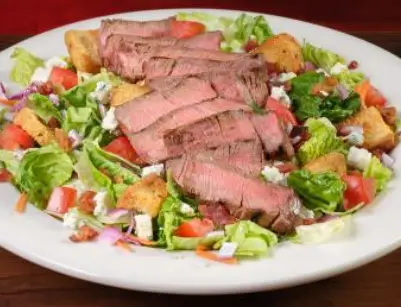 Steakhouse Filet Salad